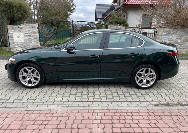 Alfa Romeo Giulia cena 109999 przebieg: 41000, rok produkcji 2020 z Szubin małe 277